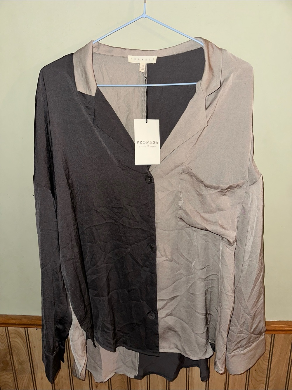 Promesa Two-Tone Black and Light Beige Colorblock Button-Down Shirt